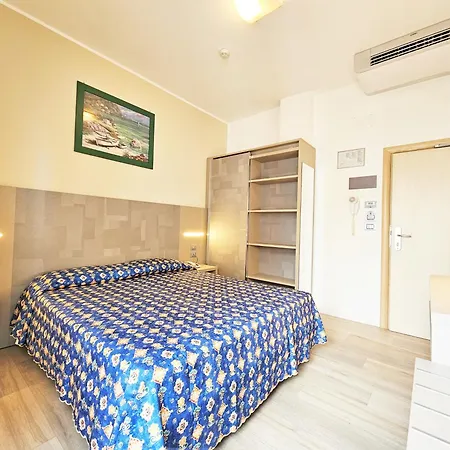 Hotel Ornella 3*